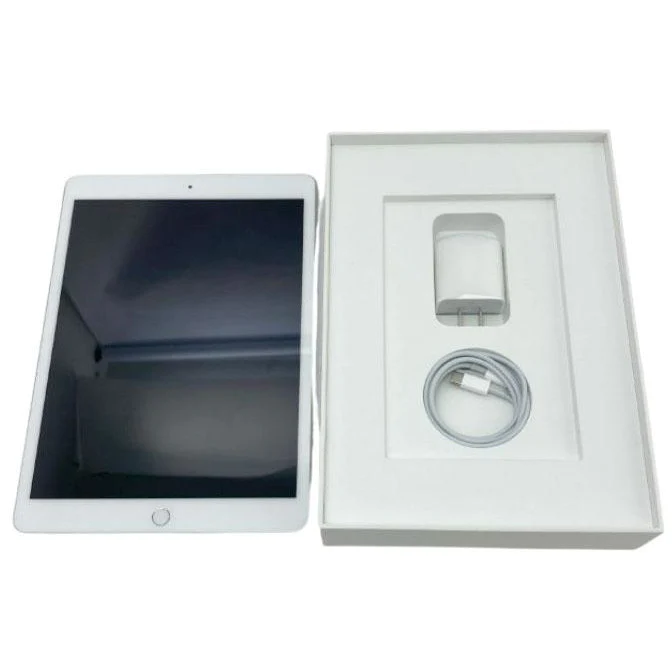 Apple iPad 8th Generation / 32 GB / WIfi / Retina Display / 10.2" Screen / Silver