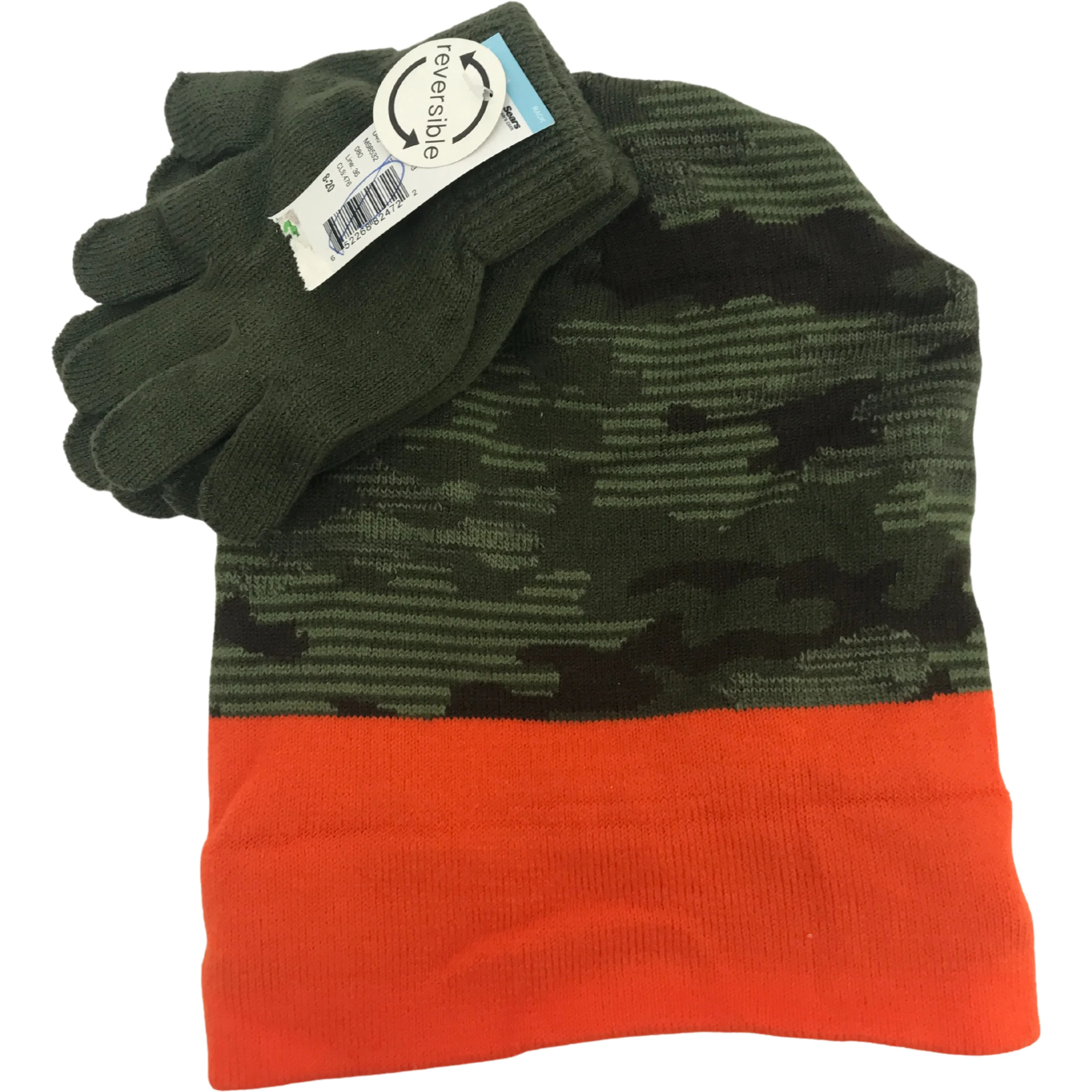 Children's Winter Hat & Gloves Set / Boys Beanie / Green Camo / 8-20