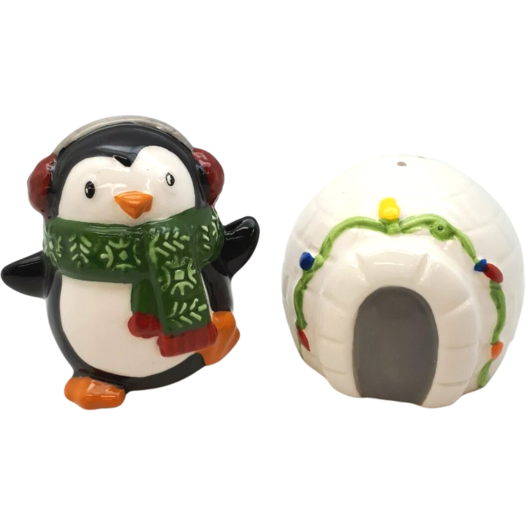 Penguin & Igloo Salt & Pepper Shaker / Christmas Theme / 2 Piece Set